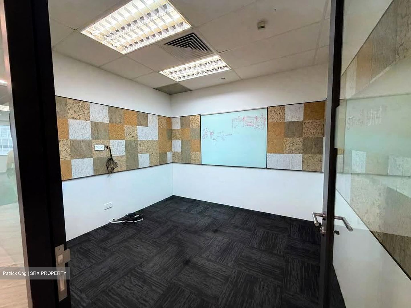 One Raffles Place (D1), Office #564634151